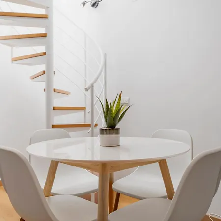 Apartment Unique Floor In Historic Center By Costarentals - Mal04 Malaga